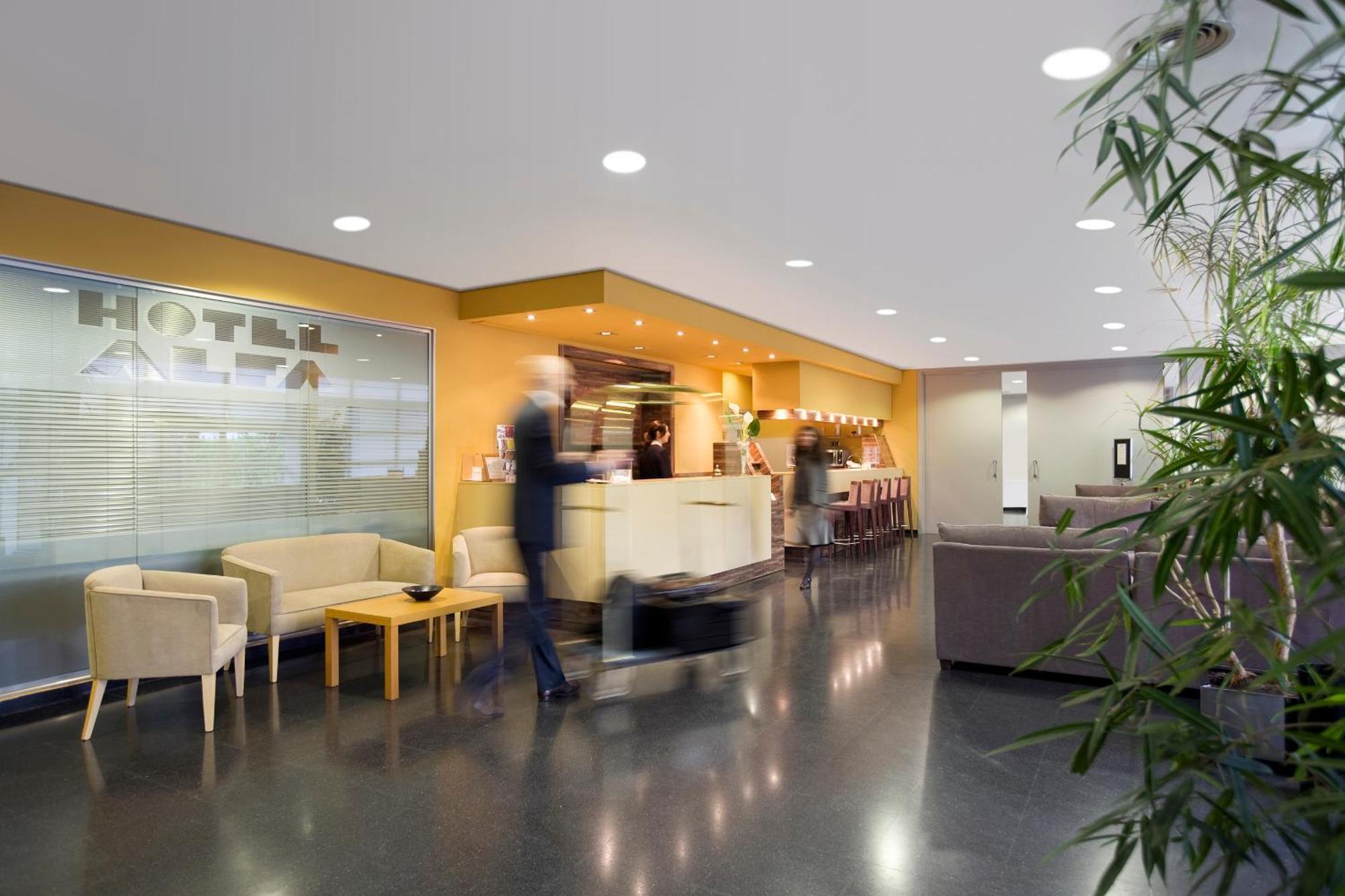 Hotel Air Penedes บิลาฟรังกา เดล เปเนเดส ภายนอก รูปภาพ