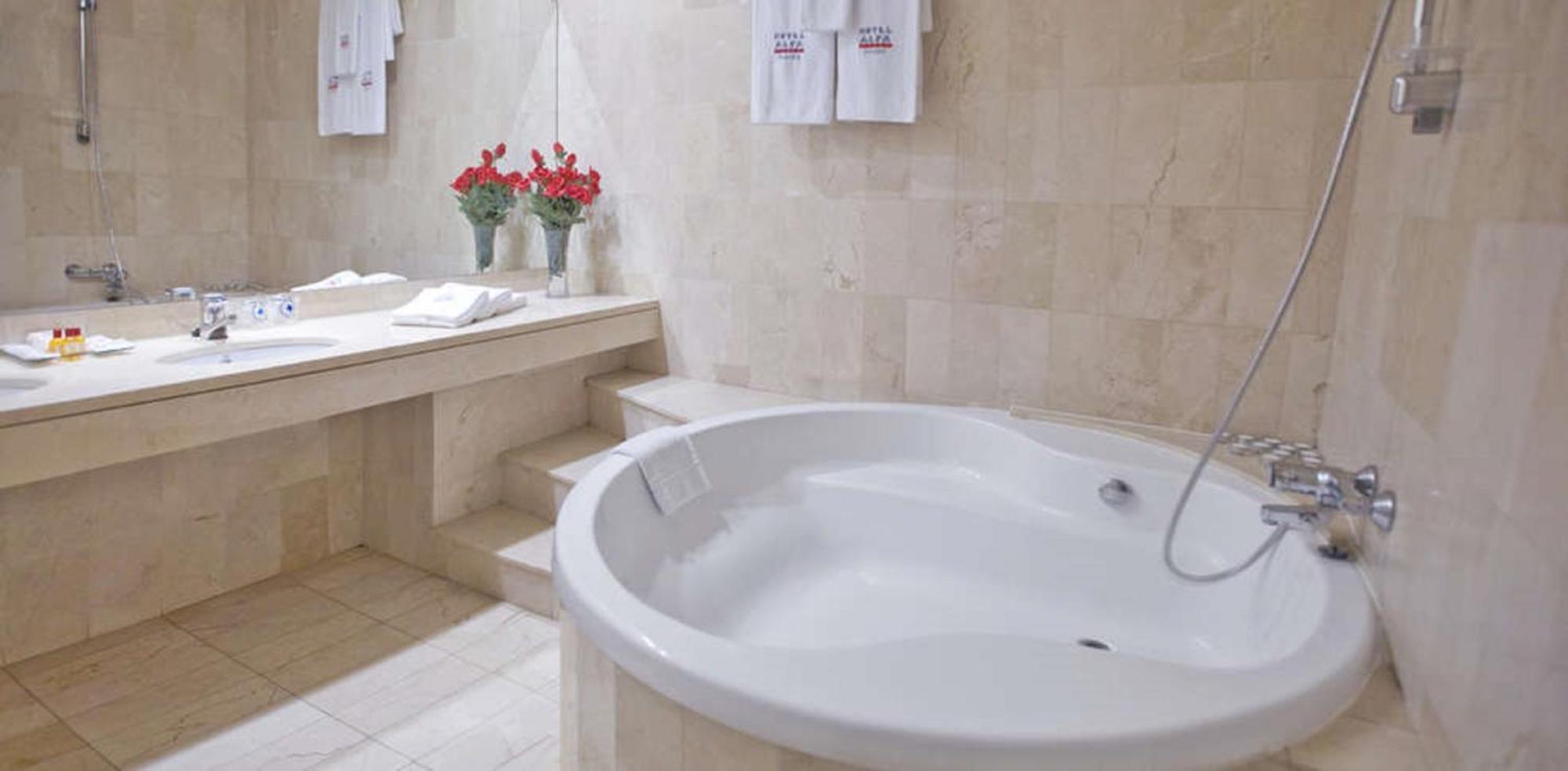 Hotel Air Penedes บิลาฟรังกา เดล เปเนเดส ภายนอก รูปภาพ
