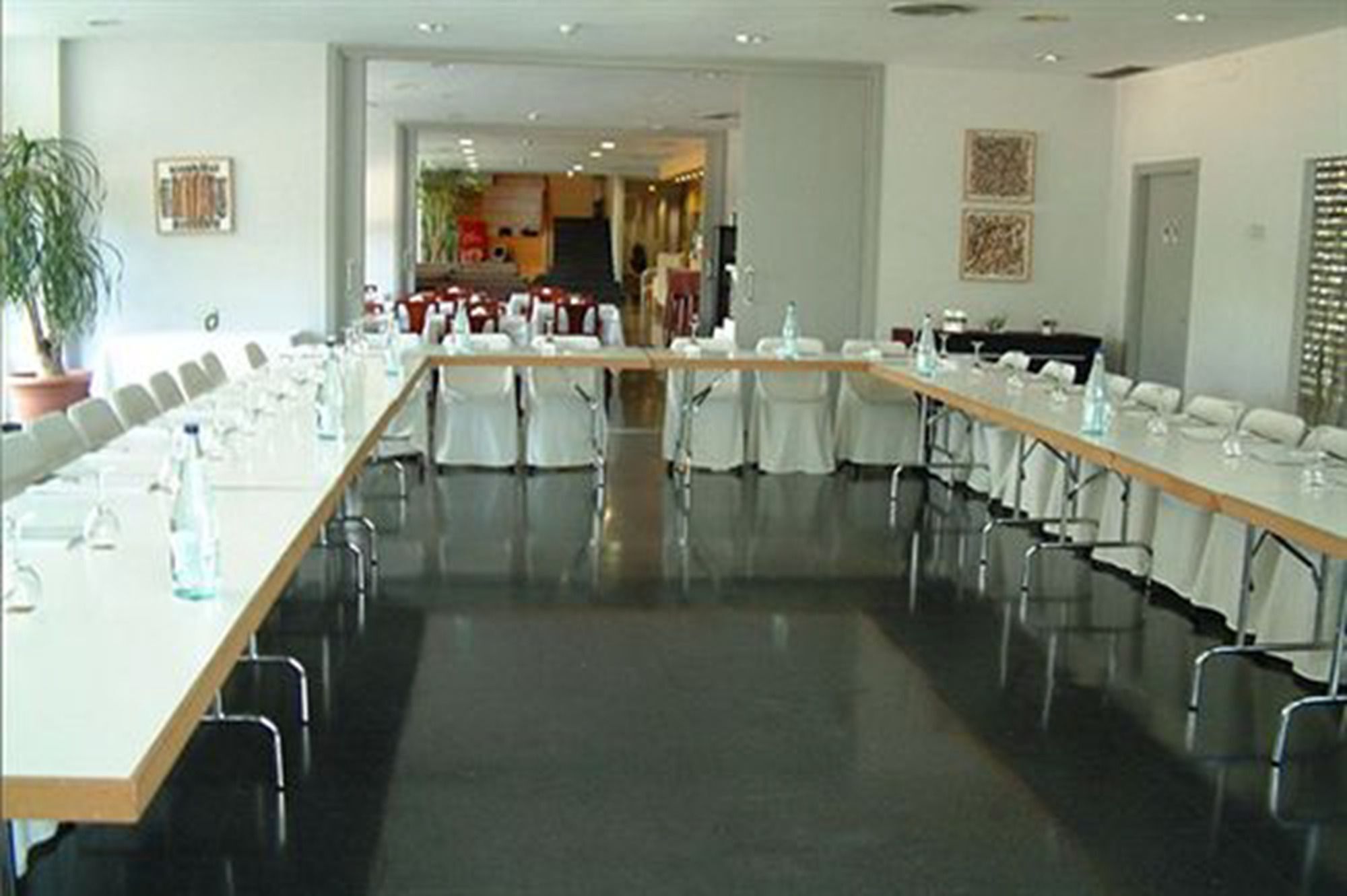 Hotel Air Penedes บิลาฟรังกา เดล เปเนเดส ภายนอก รูปภาพ